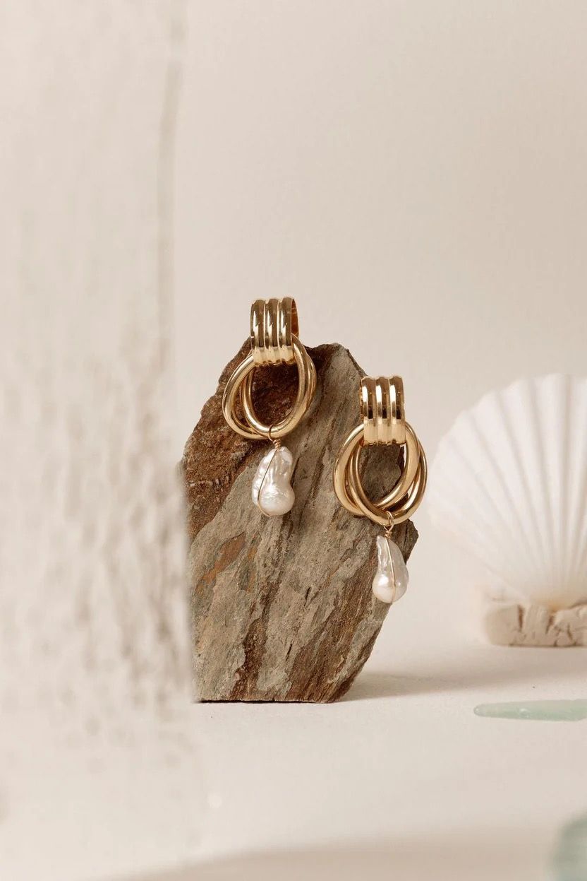 Minimal Gold and Pearl Earrings.2